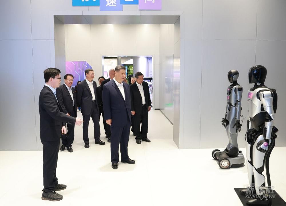 习近平总书记到上海调研，星空官网代表具身智能行业汇报进展